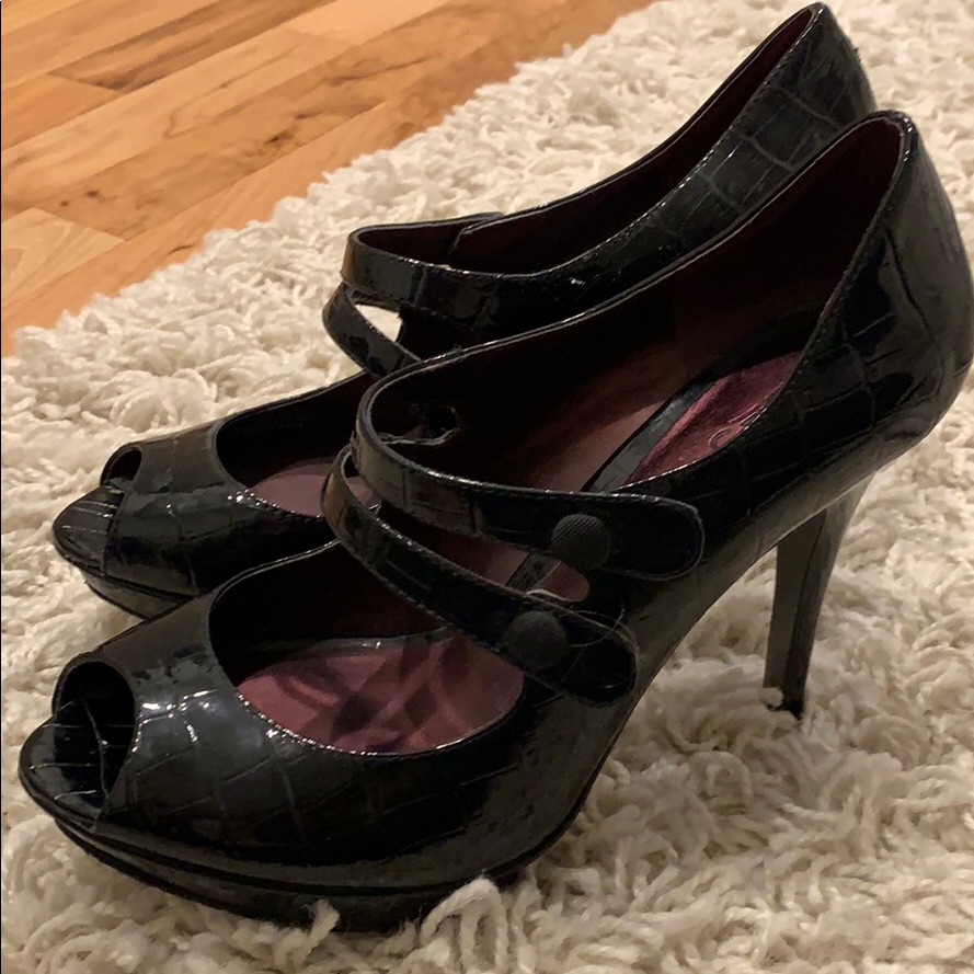 Carlos Santana Size 8 Black Maryjane Heels